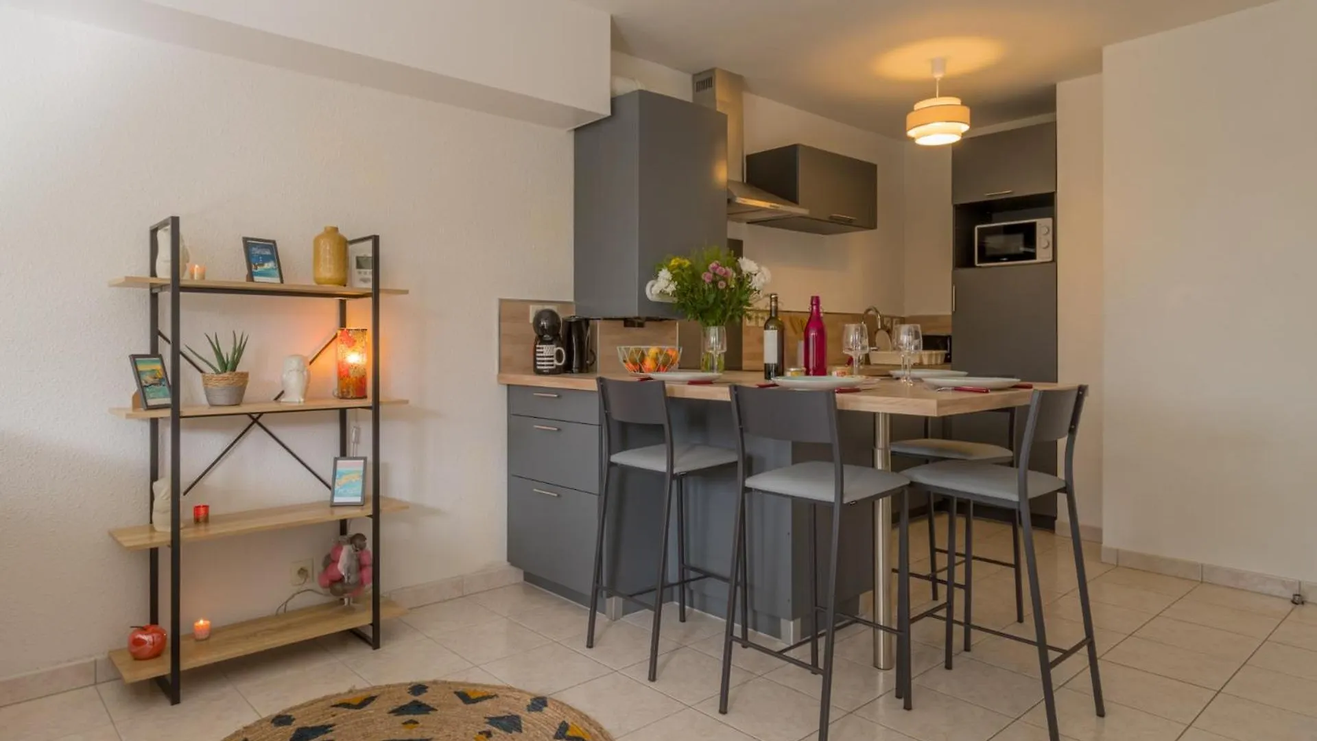 Appart Cosy Avec Grand Balcon Et Parking Privatif Lorient Apartment